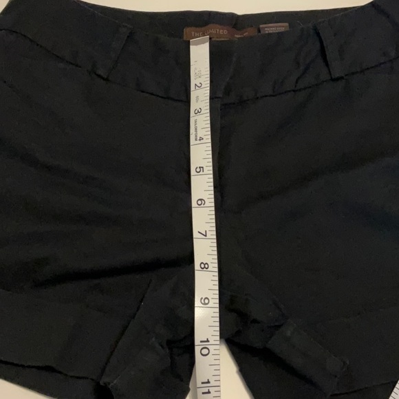 The Limited Women’s DREW FIT Black Short Size 6 - Picture 9 of 11